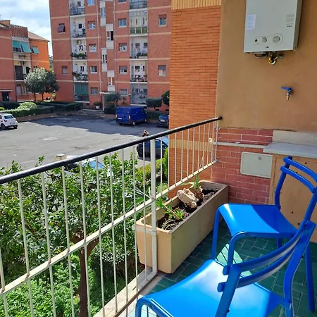 Apartment Torre Spaccata For 6 With Parking
