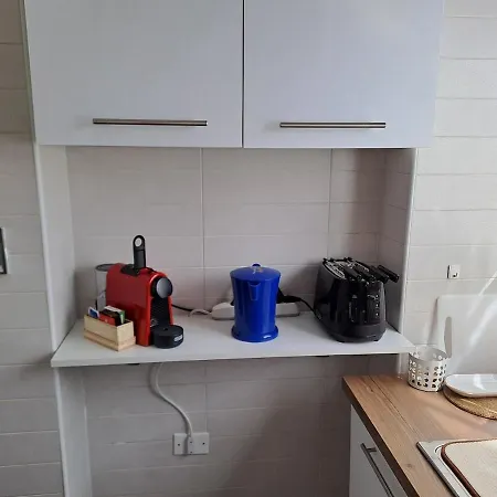 Torre Spaccata For 6 With Parking *