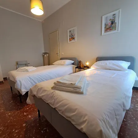 Torre Spaccata For 6 With Parking Rom