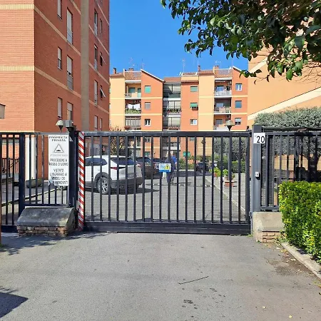 Torre Spaccata For 6 With Parking