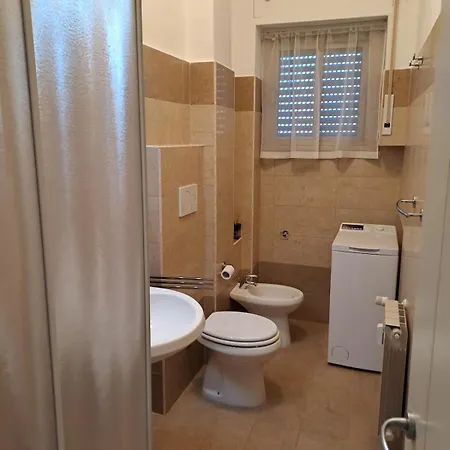 Torre Spaccata For 6 With Parking Apartment